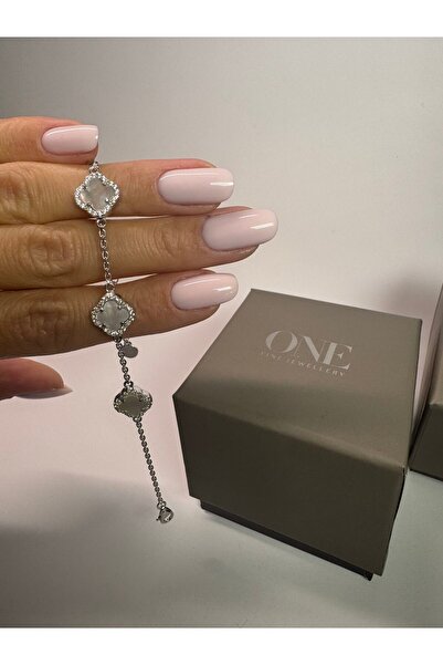 One Gold Silver Bracelet VC