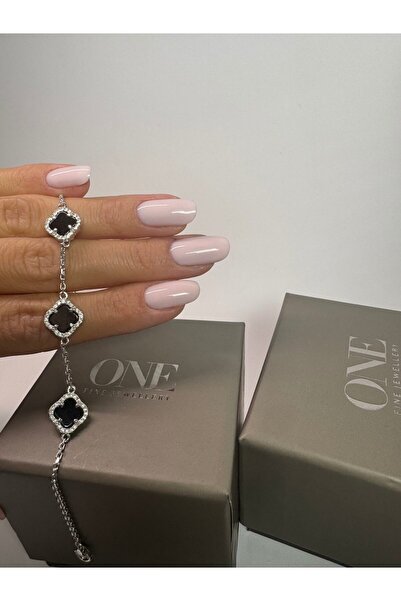 ONE Silver Bracelet VC