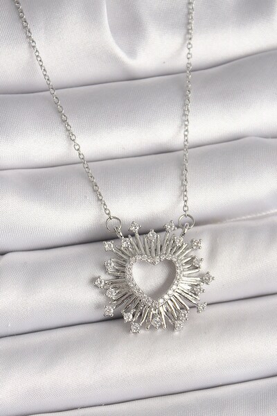 Inure Jewelry 316L الصلب الفضة اللون الزركون حجر القلب نموذج قلادة المرأة