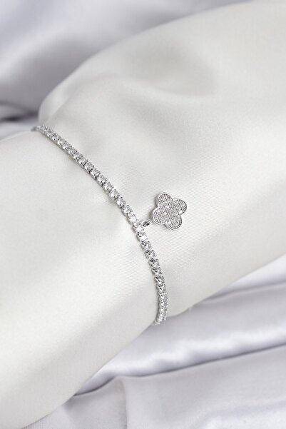 Inure Jewelry سوار يونكا موديل زيركون بحجر الزركون الفضي اللون مع رافعة للمياه