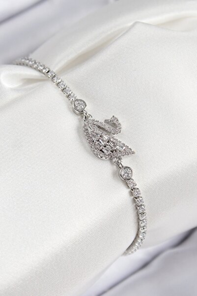 Inure Jewelry سوار نسائي من النحاس والزركون بحجر البجعة موديل فضي اللون