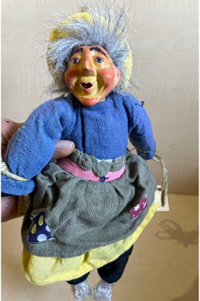 SANAT TACİRİ El Yapımı Porselen Cadı El Boyama Porselen Bebek N0 118