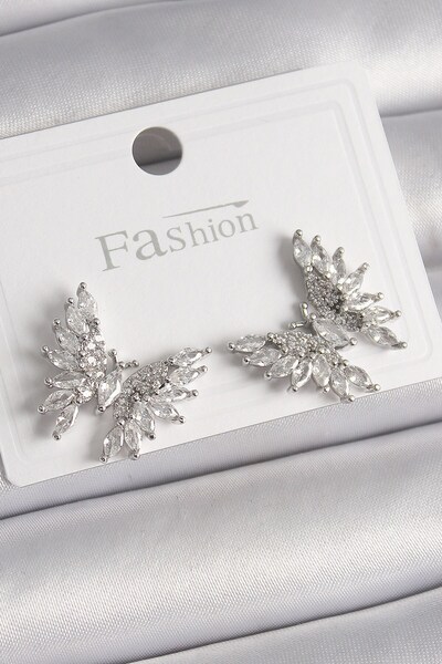 Inure Jewelry أقراط نسائية من النحاس الفضي اللون بحجر الزركون على شكل فراشة