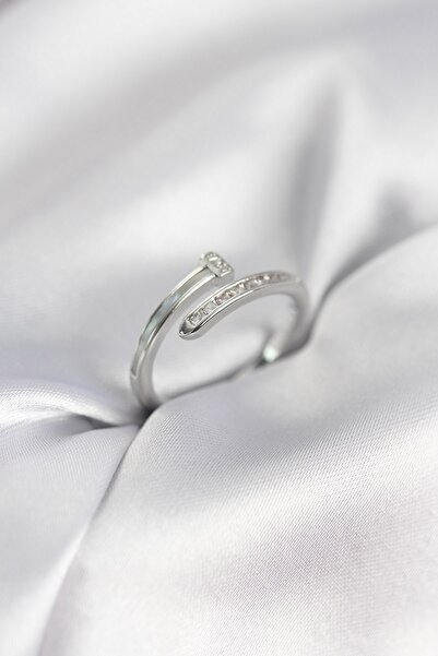 Inure Jewelry خاتم نسائي مرصع بحجر الزركون باللون الفضي موديل مسطح