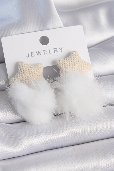 Inure Jewelry اللون الأبيض فروي ستار بوم بوم نموذج أقراط نسائية