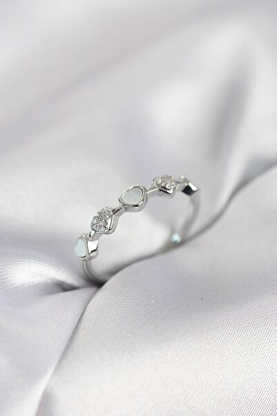 Inure Jewelry خاتم نسائي من النحاس بحجر الزركون بتصميم قلب بسيط باللون الفضي