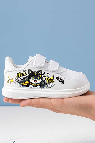 amazoondesing حذاء رياضي للأولاد من سوبر هيرو بلاك كات مطبوع بشريط حذاء رياضي