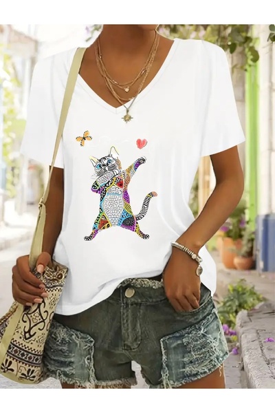 FUFLUNS Dancing Colorful Cat Printed Women's Oversize V-Neck T-Shirt