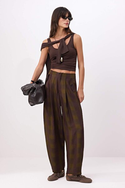 Trendyol Collection Pantaloni verzi TWOSS26PL00152