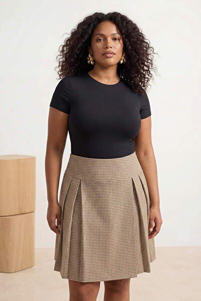 Trendyol Curve تنورة متعددة الألوان قماش منقش / بنقش مربعات ميني بليسيه منسوج...