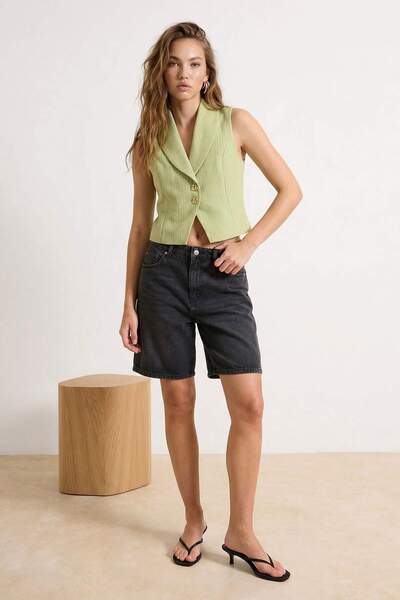 Trendyol Collection Светлозелено памучно аксесоарно жиле с копчета и нормална...