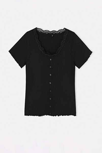 Trendyol Curve Black Lace Collar Detailed Buttoned Knitted Plus Size Blouse T...