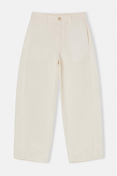 Trendyol Kollektion Weiße Gabardine-Hose mit weichen Knöpfen und dickem Saum ...