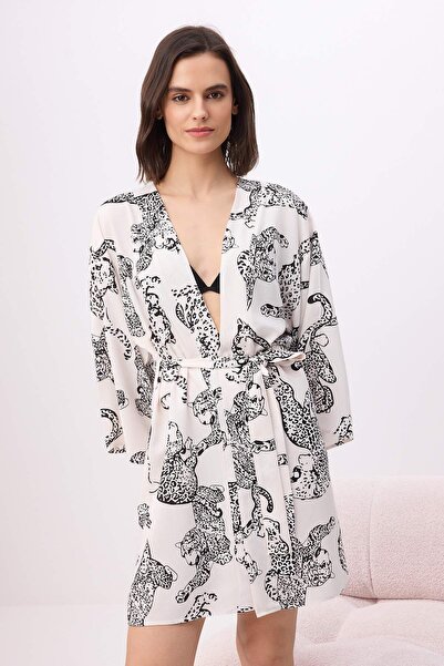 Trendyol Collection Roz 100% viscoză Animal Shally țesut Halat de casă THMSS2...