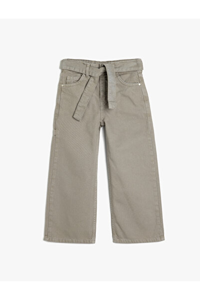 Koton Jeanshose mit weitem Bein und Gürtel – Taschendetail