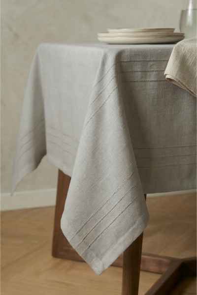 Cardea Linen Woven Carefree Tablecloth