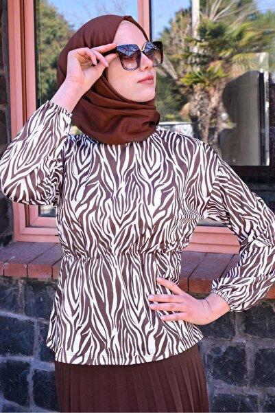 TRENDTESETTÜR KADIN KAHVE ZEBRA DESENLİ PİLİSELİ İKİLİ ETEKLİ TAKIM T 4070