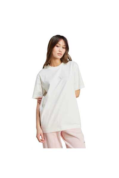 adidas تيشيرت نسائي لجميع المواسم Iy6784