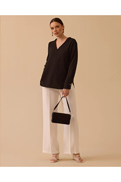 SEÇİL V Yaka Basic Bluz