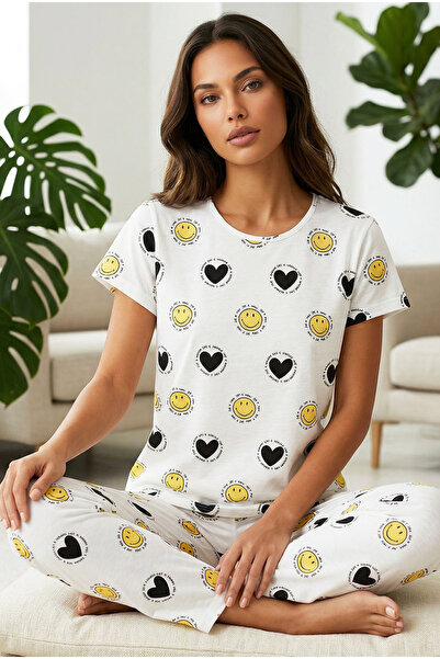 Siyah İnci طقم بيجامة محبوكة بنمط وجه أبيض مبتسم
