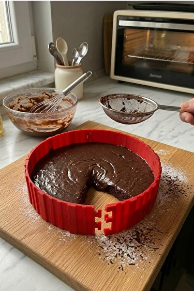 İronika Silicone Clamp Cake Mold Red