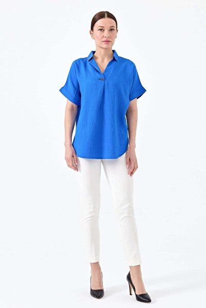 Desen Triko Дамска блуза с катарама отпред, Saxe