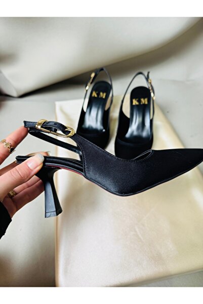 marinarosse حذاء نسائي بكعب كلاسيكي من الجلد الأسود اللامع من Maya