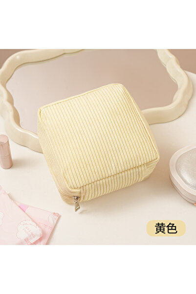 Choice حقيبة مكياج صغيرة بيج اللون، حقيبة مستحضرات تجميل صغيرة، حقيبة مخملية ...