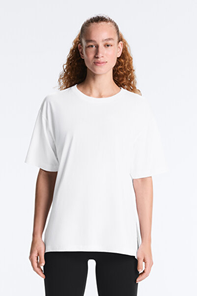 Oysho تي شيرت من مزيج القطن بأكمام قصيرة