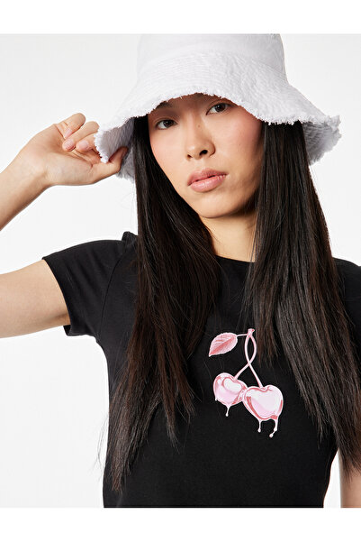 Koton εφαρμοστό Κοντομάνικο μπλουζάκι με λαιμόκοψη ποδηλατικού τύπου Cherry μ...