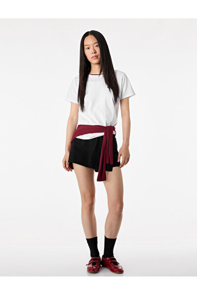 Koton cu vipușcă Tricou cu mânecă scurtă guler rotund cu detalii brodate bumbac