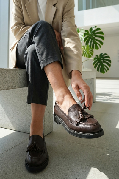 GRADA Γυναικεία Loafer Παπούτσια από Γνήσιο Καφέ Δερμάτινο με Στάμπα και Φούν...