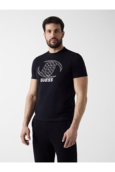 Guess تيشيرت بشعار بقصة ضيقة
