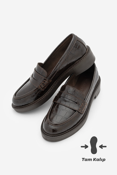 Marjin حذاء نسائي كاجوال كلاسيكي من نوع لوفر، حذاء موكاسين كاجوال، لون بني كروكو