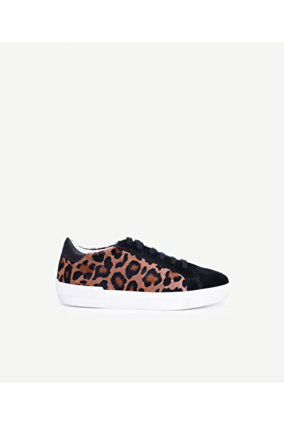 Yargıcı Garni Detaylı Spor Ayakkabı