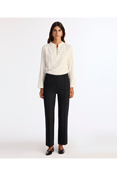 Yargıcı Nervürlü Düz Kalıp Pantolon