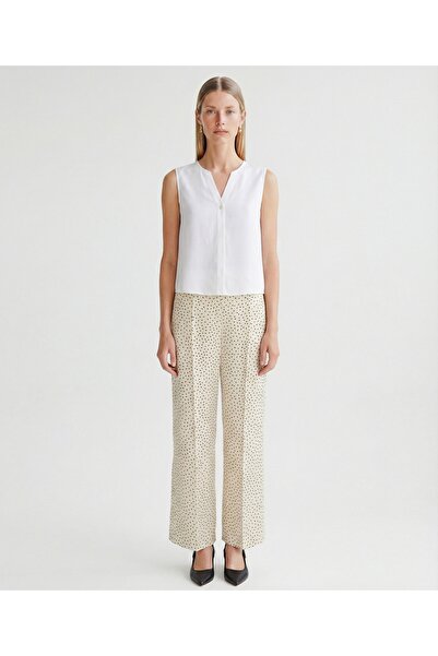 Yargıcı Regular V-Neck Sleeveless Blouse