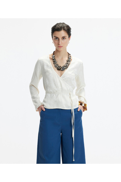 Yargıcı Kruvaze Bağlamalı V Yaka Bluz
