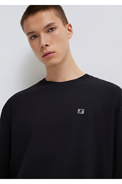 Mavi Pro Schwarz Basic T-Shirt Relaxed Fit / Lässiger Schnitt 0613090-900