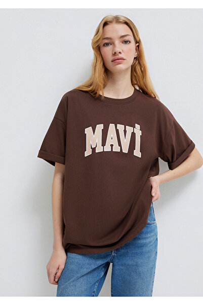 Mavi Кафява тениска с щампа на лого Oversize / широка кройка 1600843-88062