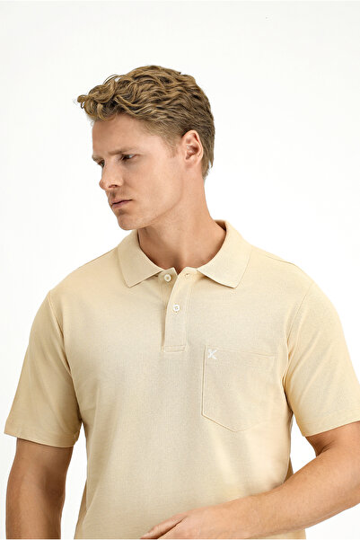 Kiğılı تي شيرت بياقة بولو وقصة عادية مع جيوب وتطريز، مصنوع من القطن 100%