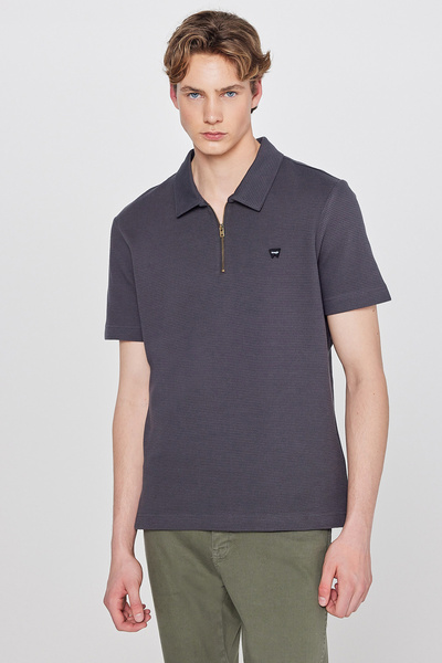 WRANGLER Relaxed Fit Geniş Kesim Polo Yaka Fermuar Detaylı %100 Pamuk Siyah T...