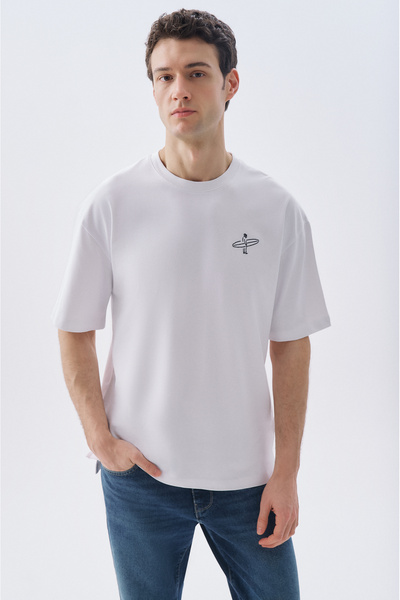 Mudo Oversize Crew Neck T-Shirt with Embroidered