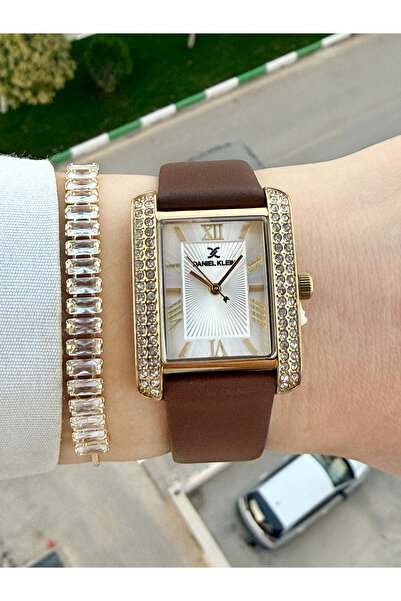 Daniel Klein Altın Renk Kasa Vintage Kayışlı Kadın Kol Saati Ve Bileklik