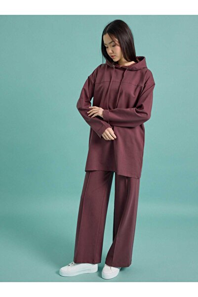 Benin طقم رياضي - بني أحمر -