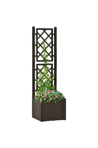 Concept Strat înălțat grădină cu spalier și sistem automat udare, maro