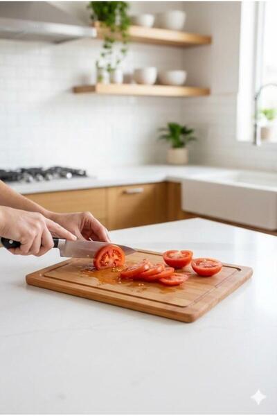 Bambum Thron - Cutting Board