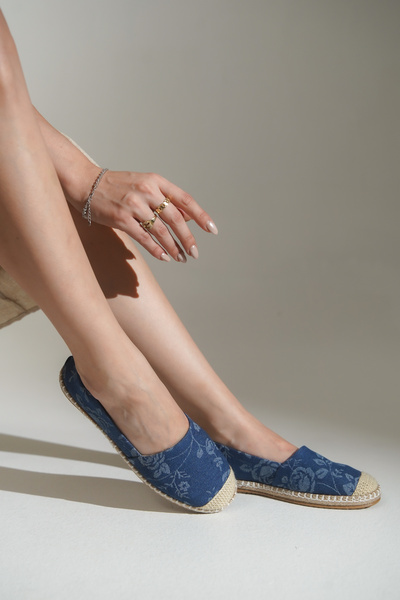 Capone Outfitters Pasarella Women's Espadrille