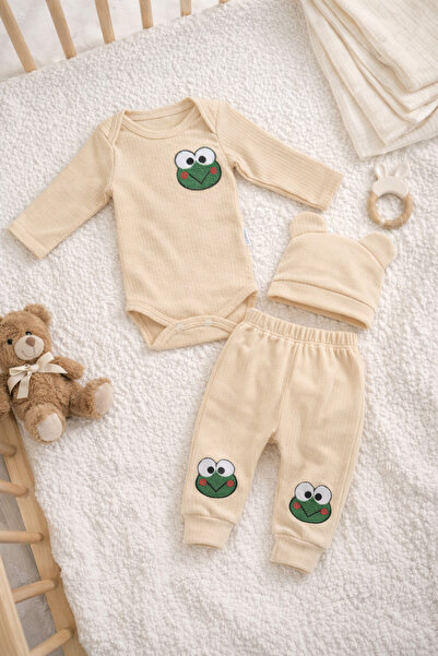 OEM Бебешки комплект от 3 части – кремав – с жабка