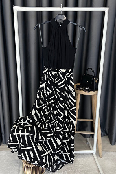 Noa&Noa ياقة بحمالة عنق بقطع قماش مخيطة معاً فستان طويل - أسود